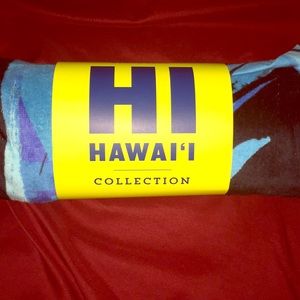 Starbucks Hawai’i beach towel new unopened.